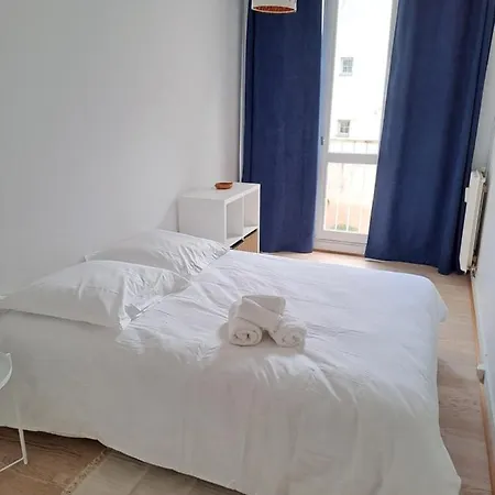 Very Beautiful Right In The Center