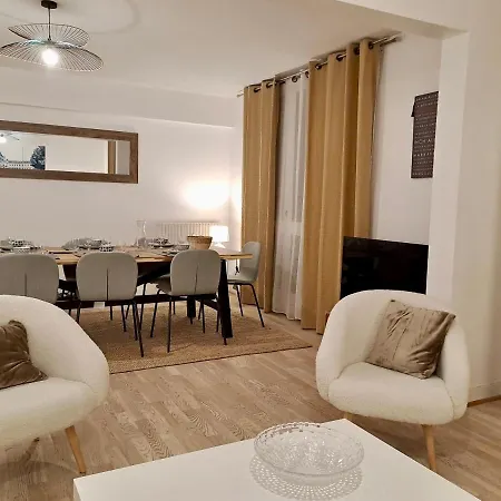 Very Beautiful Right In The Center